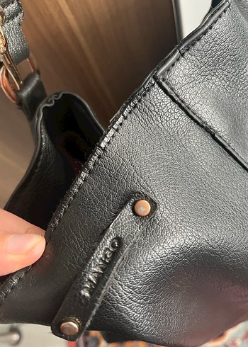 Zincir Detaylı Siyah Deri Yılan Desenli Çanta mango - Görsel 2