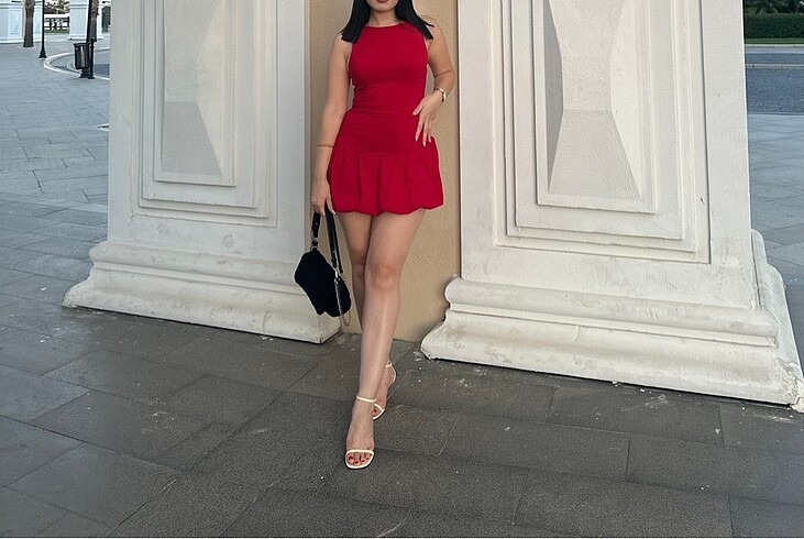 l Beden BERSHKA Kırmızı Balon Elbise