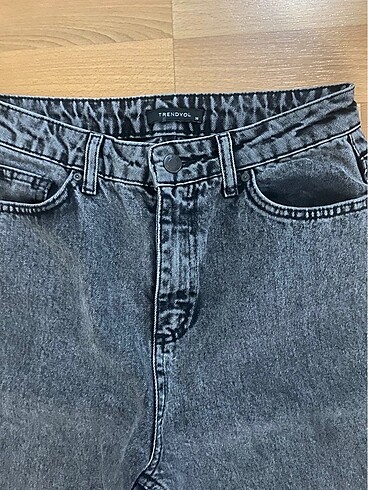 Trendyol & Milla Mom jean