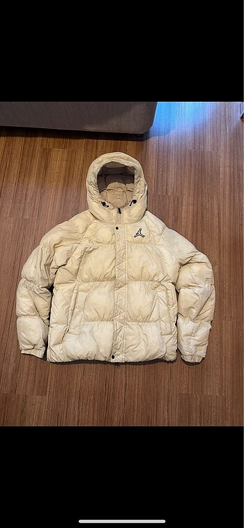 Jordan Puffer Mont off white