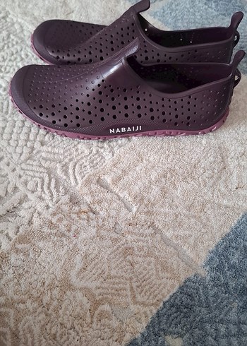 Decathlon Kız Çocuk Mor Cırtcırtlı Kauçuk Terlik