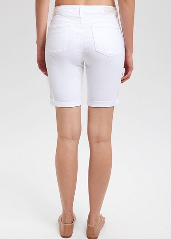 Beyaz Kadın Mini Bermuda Şort - Görsel 2