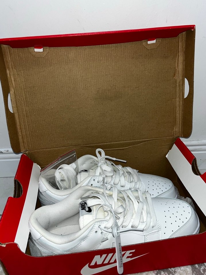 HİÇ GİYİLMEDİ Beyaz Nike Kadın Sneakers Blok Topuklu - Görsel 5