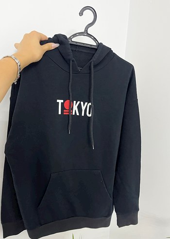 Siyah Tokyo Baskılı Kadın Sweatshirt