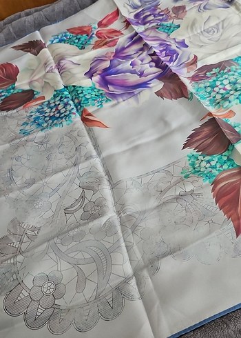 Çok Renkli İpek Kadın Vakko Eşarp - Görsel 2