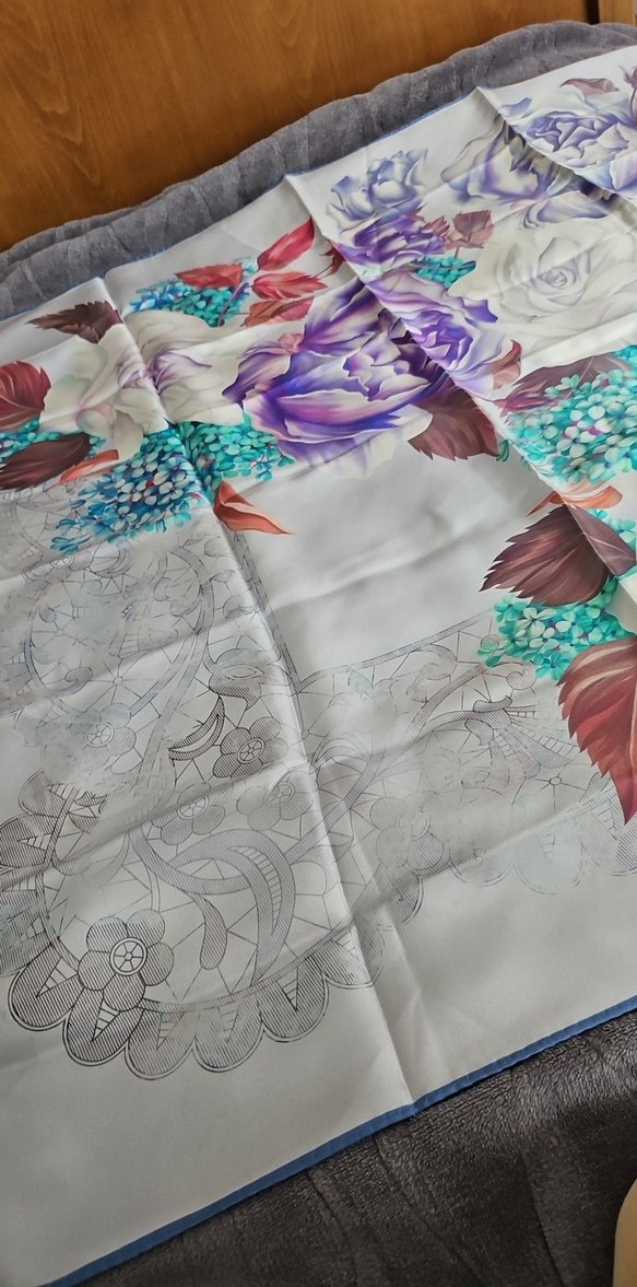 Çok Renkli İpek Kadın Vakko Eşarp - Görsel 2