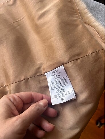 40 Beden camel Renk Liu Jo orjinal kalin kumaş uzun ceket kenarlari oeluş