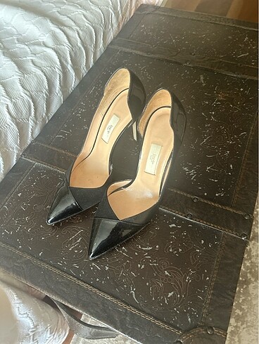 İnci stiletto