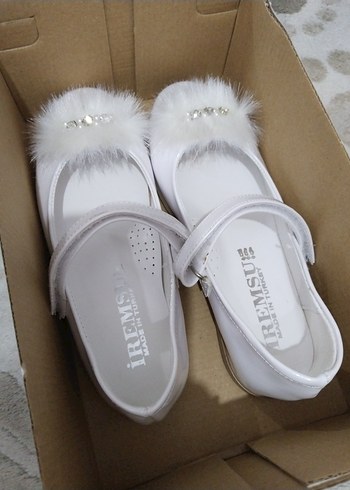 Kız Çocuk Beyaz Velcro Babet Ayakkabı - Görsel 4