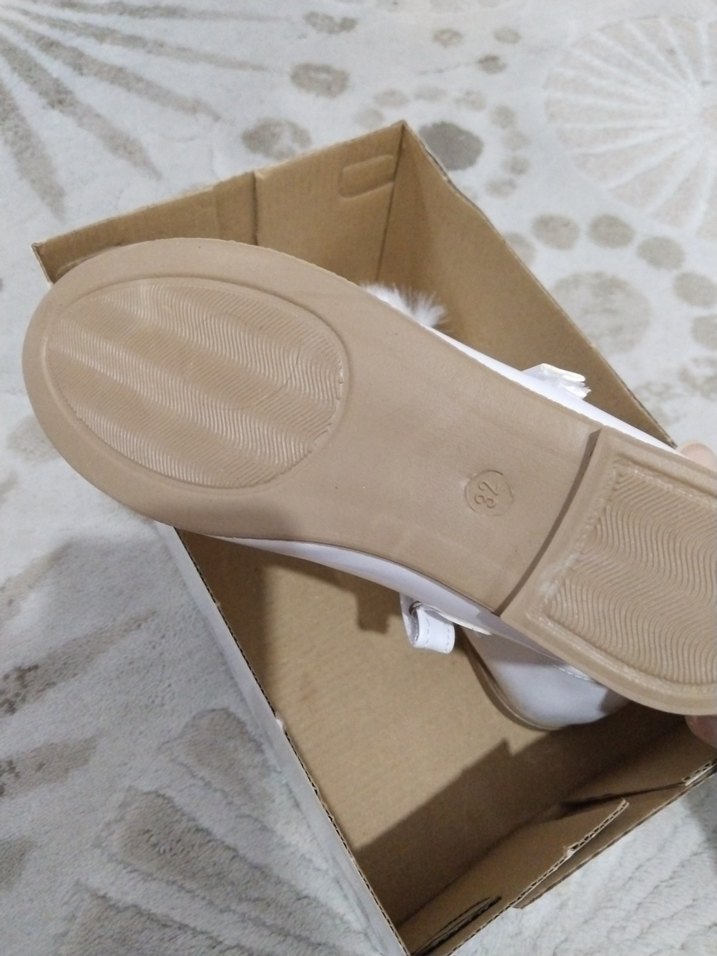 Kız Çocuk Beyaz Velcro Babet Ayakkabı - Görsel 3