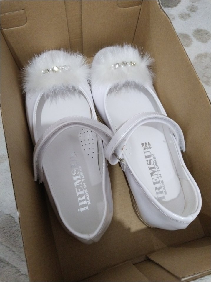 Kız Çocuk Beyaz Velcro Babet Ayakkabı - Görsel 4