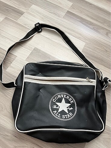 Converse logolu çanta