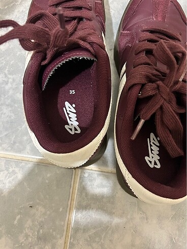 35 Beden bordo Renk Pull Bear ayakkabı