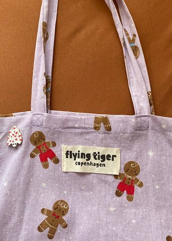 Bershka Flying tiger çanta