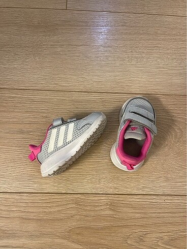 19 Beden gri Renk Adidas Bebek Spor Ayakkabısı