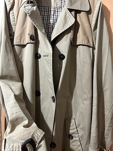 Zara Trenckot zara