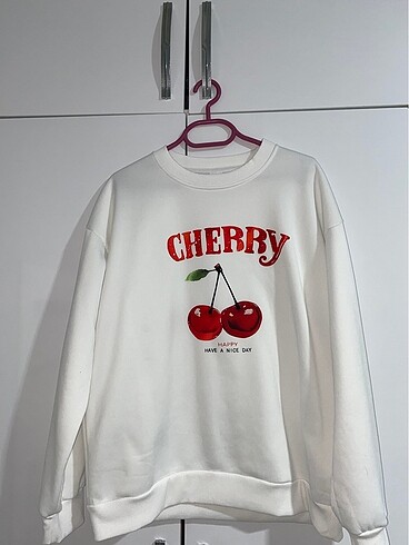 Beyaz sweatshirt