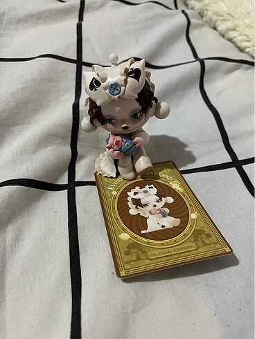 Diğer Skull panda pop mart