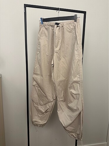 Zara Bej Paraşüt Pantolon M