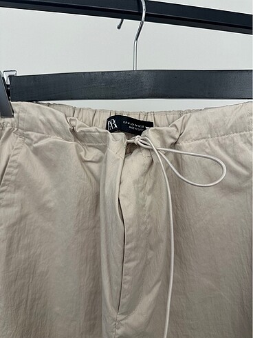 m Beden ten rengi Renk Zara Bej Paraşüt Pantolon M