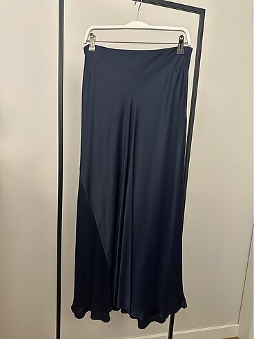 Zara Lacivert Asimetrik Saten Etek S