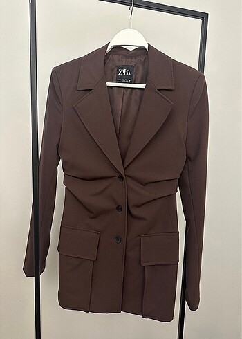 Zara Kahverengi Bele Oturan Blazer S