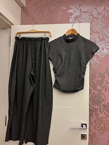 Zara Gri Takım M
