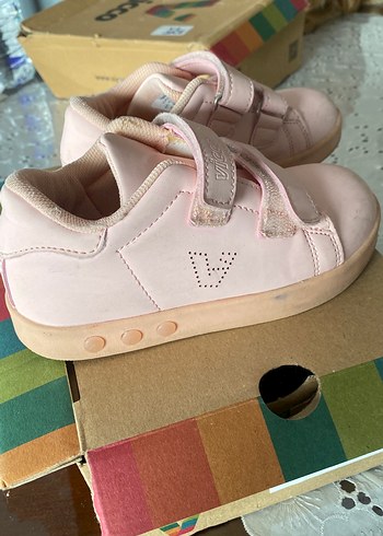 Vicco Kız Çocuk Pembe Cırtcırtlı Spor Ayakkabı