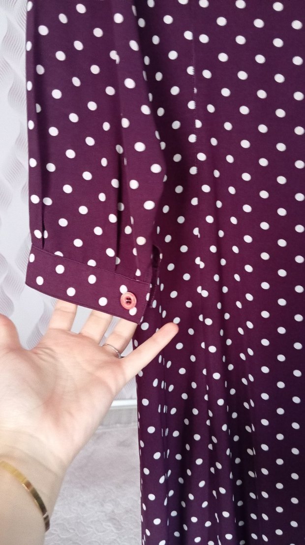 Düğmeli Bordo Puantiyeli Uzun Elbise - Görsel 5