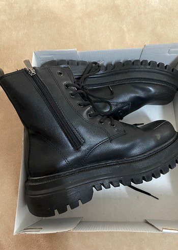 Düz Siyah Deri Platform Bot - Görsel 3