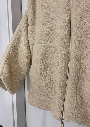 Bej Yüksek Yakalı Kadın Peluş Ceket - Görsel 3