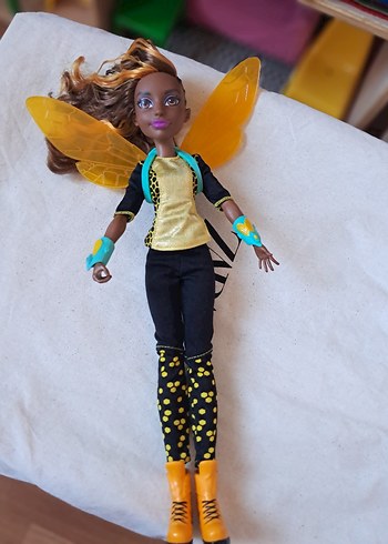 Beden Renk dc super gero girl bumblebee barbie mattel