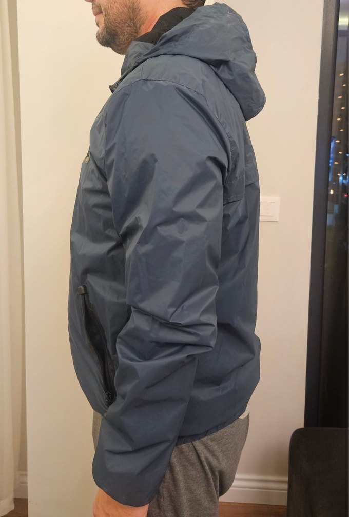 Erkek Kapüşonlu Rüzgarlık - Görsel 4