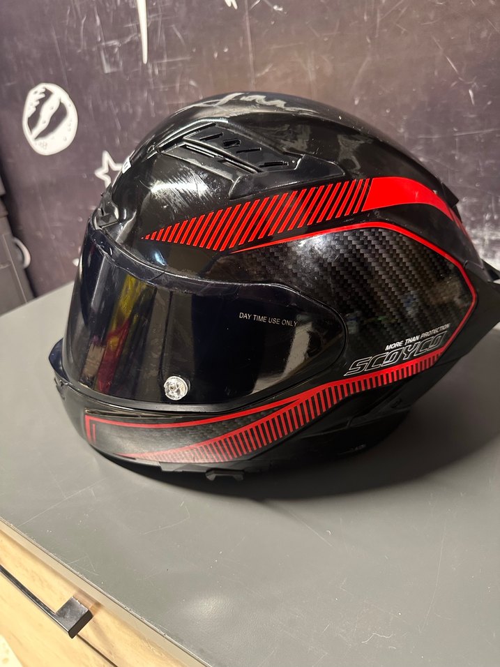 Kırmızı Baskılı Biker Motosiklet Kaskı - Görsel 2