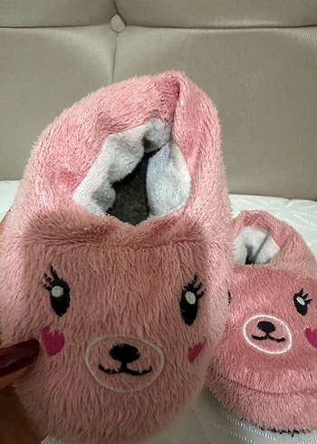 Kız Çocuk Nakışlı Pembe Sıcak Terlik - Görsel 2