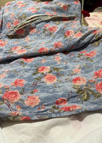 Mavi Çiçek Desenli Nevresim - Görsel 2