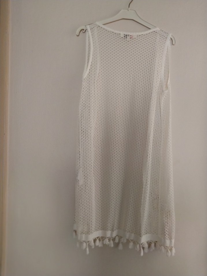 Püsküllü Nakışlı Uzun Örgü Kadın Yelek - Görsel 3