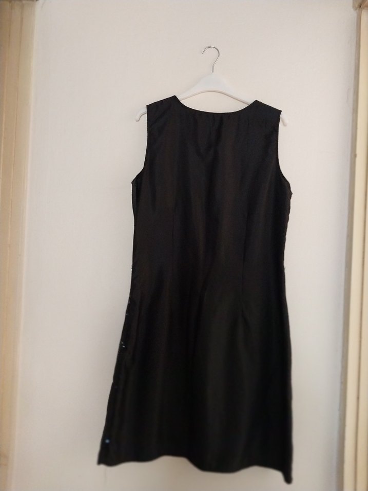 Siyah İşlemeli Boncuklu Midi Elbise - Görsel 4