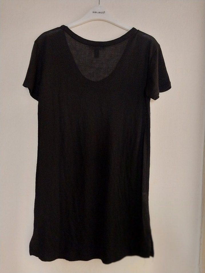 Siyah V Yaka Keten Kadın Tişört - Görsel 5