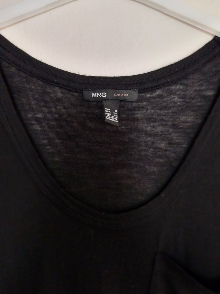 Siyah V Yaka Keten Kadın Tişört - Görsel 2