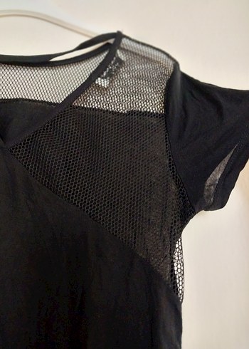 Siyah V Yaka Kısa Kollu Mini Bluz - Görsel 5