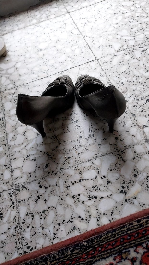 Tokalı gri Rugan Stiletto Topuklu Ayakkabı - Görsel 2