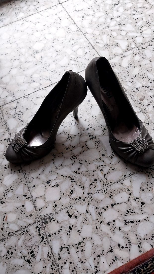 Tokalı gri Rugan Stiletto Topuklu Ayakkabı - Görsel 3