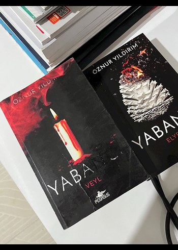 Beden Renk Öznur Yıldırım - Yabancı Serisi Roman Seti