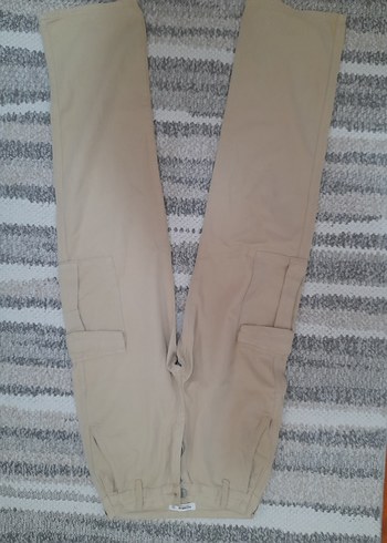 Bershka Bej Kadın Pantolin