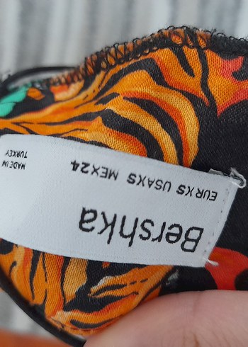 Bershka Bershka degaje yaka mini elbise