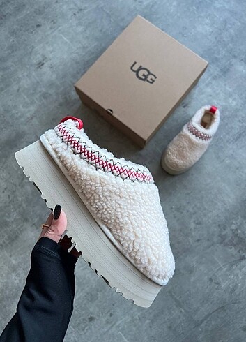 UGG tazz braid 