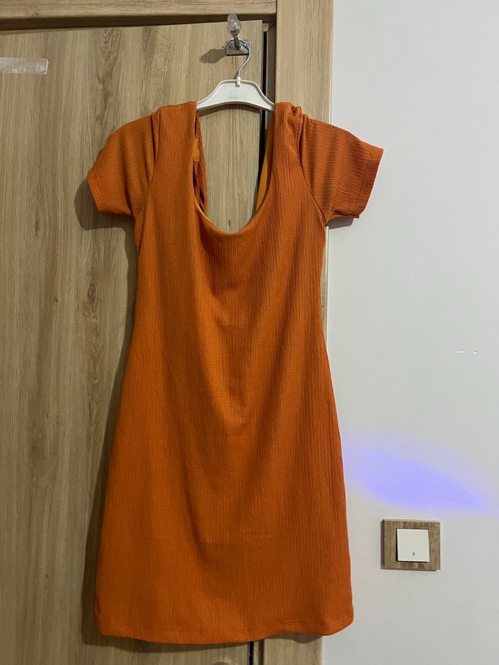 Kısa Kollu, Dökümlü Midi yazlık turuncu  Elbise - Görsel 2