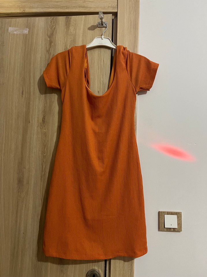 Kısa Kollu, Dökümlü Midi yazlık turuncu  Elbise - Görsel 3