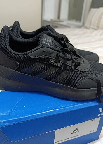 Adidas Kadın spor ayakkabı